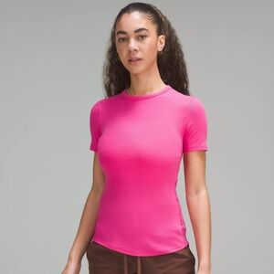 lululemon Hold Tight Short Sleeve, Sonic Pink, Size 6, EUC